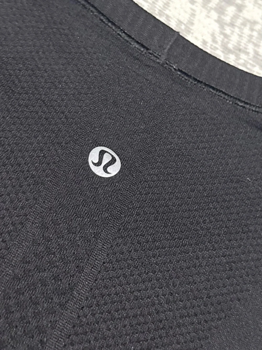 Lululemon /// Women’s Swiftly Tech Long Sleeve Crew - Size 10
